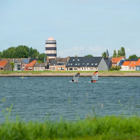 Seaview 4 With Parking By Interhome