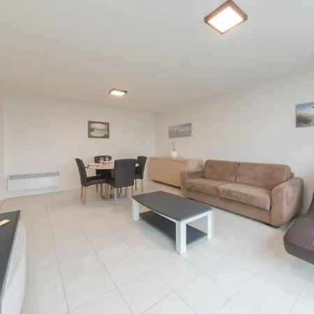 Seaview 4 With Parking By Interhome